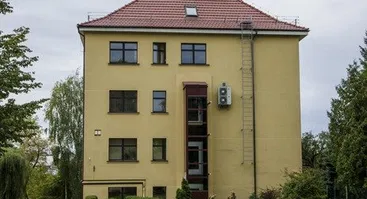 DIEVIŠKOSIOS JĖZAUS ŠIRDIES SESERŲ PRANCIŠKONIŲ VIENUOLIJA