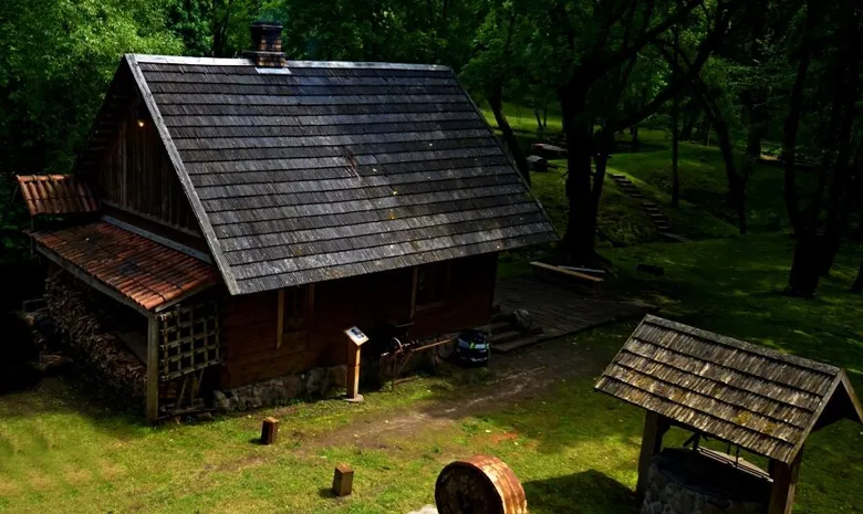 Pilaitės malūno pirtis
