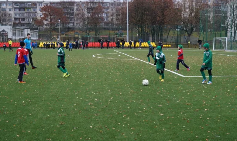 "Senvagės" gimnazijos stadionas, Širvintų g. 80, Vilnius