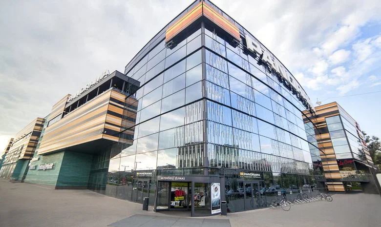 Prekybos ir laisvalaikio centro „Panorama“ centrinė aikštė