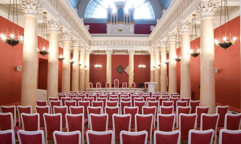 Vilniaus Universiteto Mažoji aula, Universiteto g. 3, Vilnius