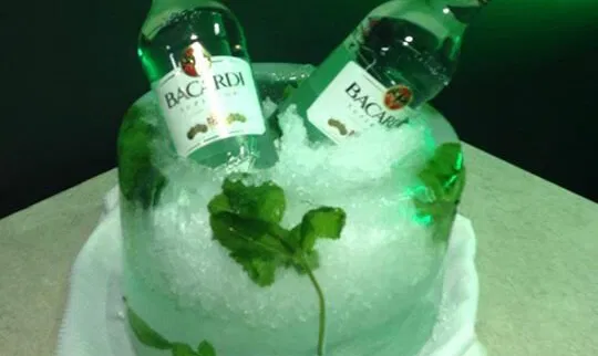 MOJITO NAKTYS - kokteilių klubas