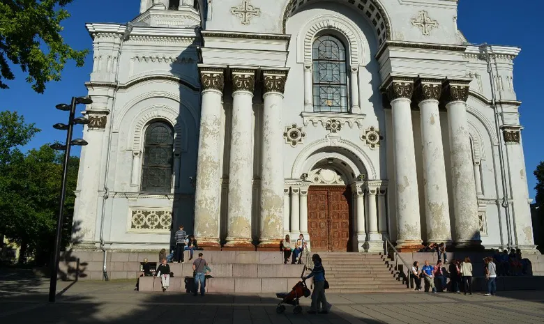 Nepriklausomybės aikštė