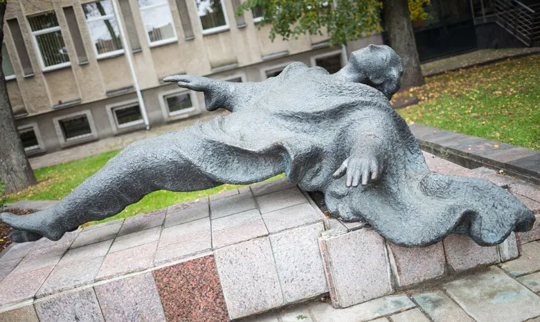 Nepriklausomybės aikštė