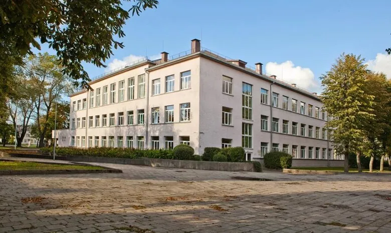 Palangos senoji gimnazija