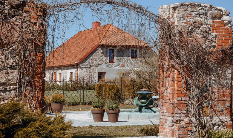 Akmenėlių Dvaras