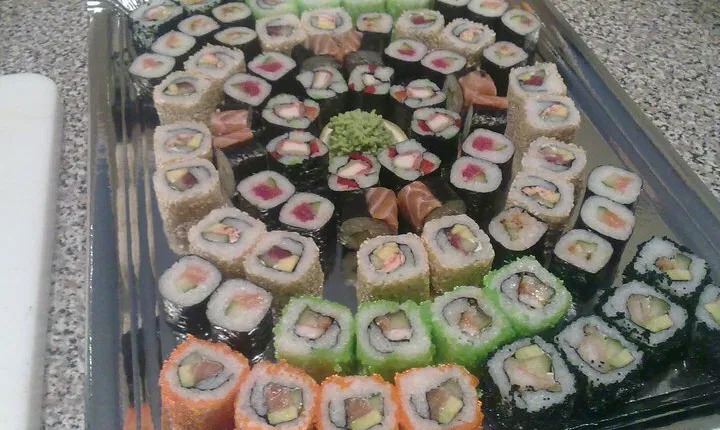 Tsunami sushi
