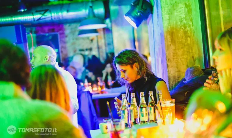 YZYbar