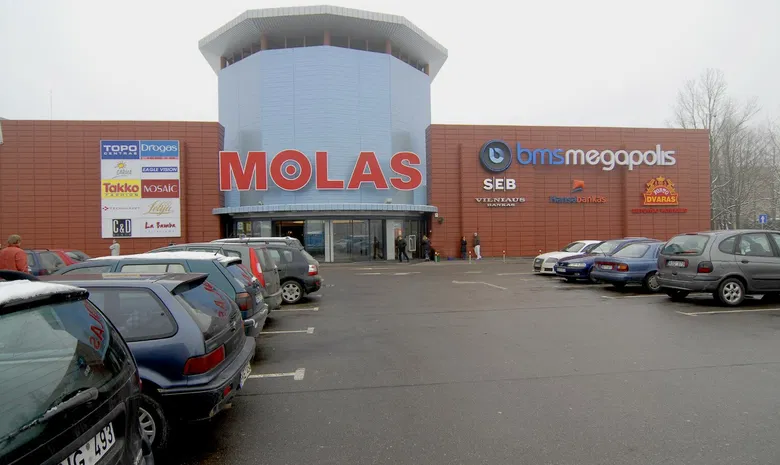 MOLAS - Prekybos ir pramogų centras