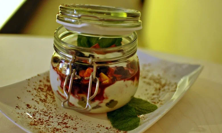 Life bar - restaurant