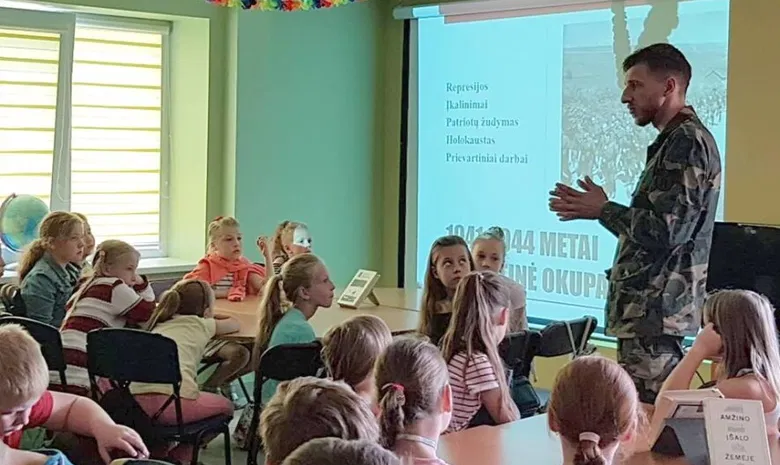 Vaikų literatūros skyrius "Žalioji pelėda"
