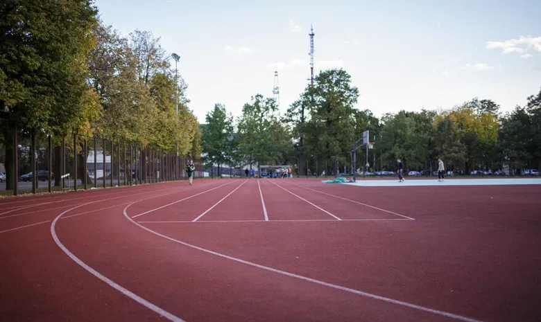 S.Dariaus ir S.Girėno stadionas - sporto centras