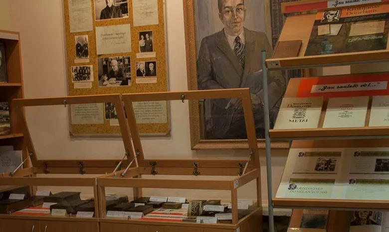 J. Urbšio katalikiška vid. mokykla