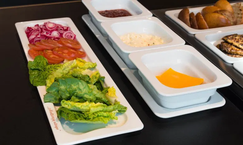 "Fresh buffet Medžiotojų užeiga"