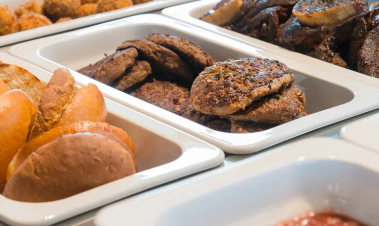 "Fresh buffet Medžiotojų užeiga"