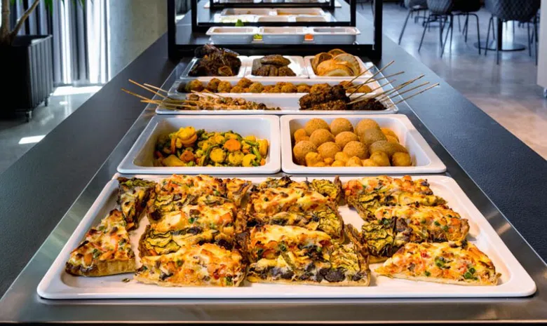 "Fresh buffet Medžiotojų užeiga"