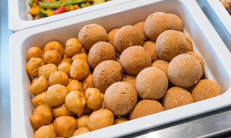 "Fresh buffet Medžiotojų užeiga"