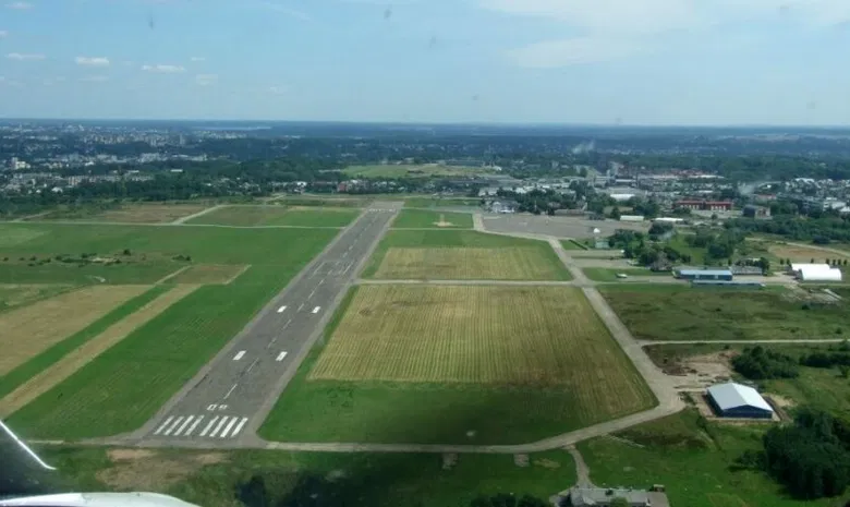 Kartenos aerodromas