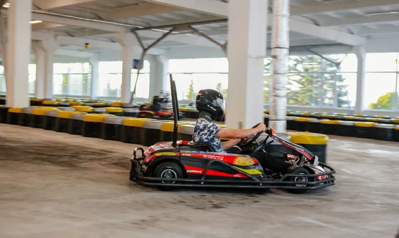 Elektrokart by Kartlandas kartodromas