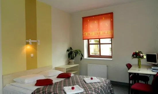 Apple Economy Hotel