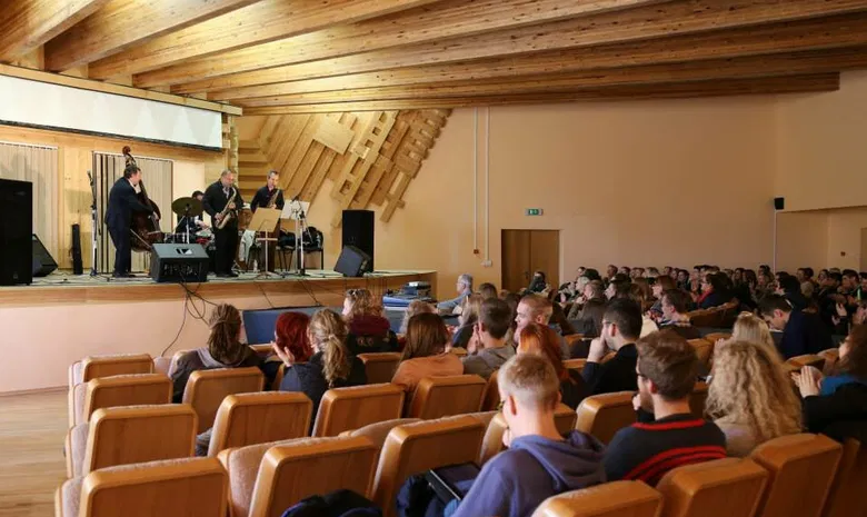 Vilniaus kolegijos Menų ir kūrybinių technologijų fakultetas