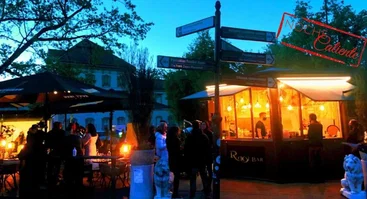 Roxy bar