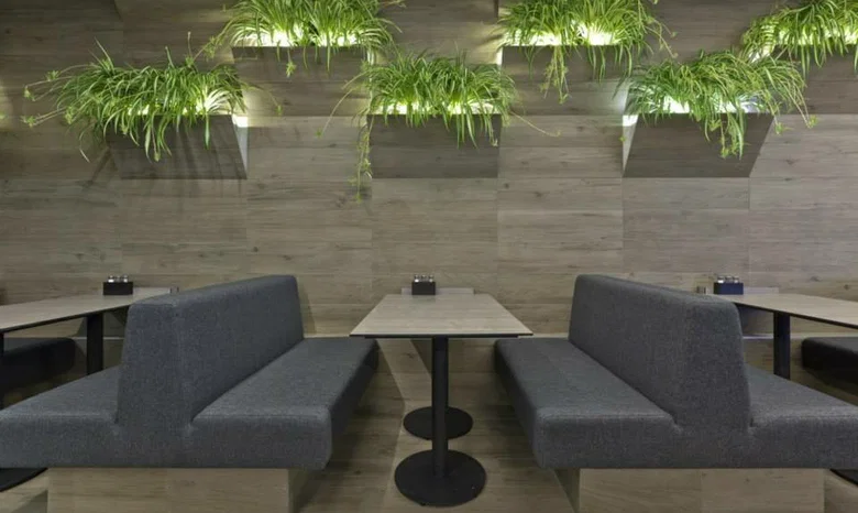 2BISTRO + GRILL