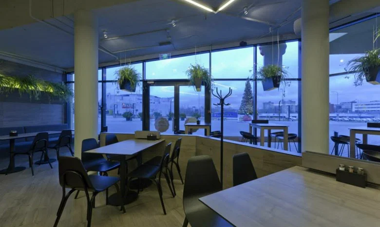 2BISTRO + GRILL